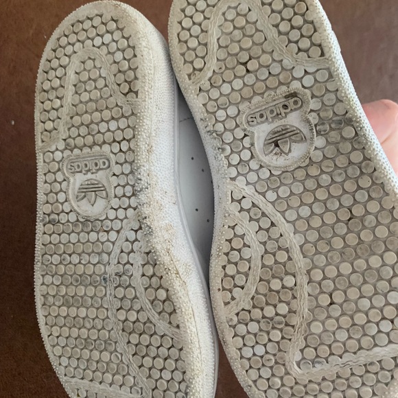 Toddler size 9 shoe - Picture 3 of 3